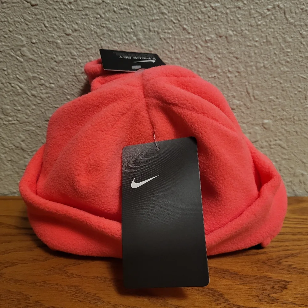 NWT Nike Infant Pink Fleece Hat and Mittens
